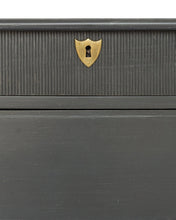 Load image into Gallery viewer, Bethany Chest
