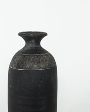 Load image into Gallery viewer, Hakan Vase

