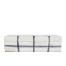 Load image into Gallery viewer, Wide Grid Box

