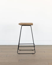 Load image into Gallery viewer, Williamsen Counter Stool

